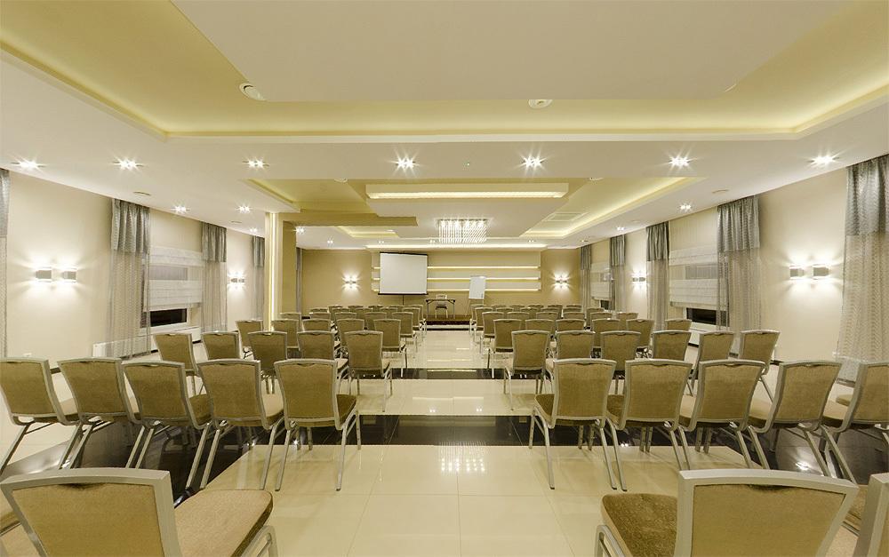Hotel Podkowa Plock Bagian luar foto